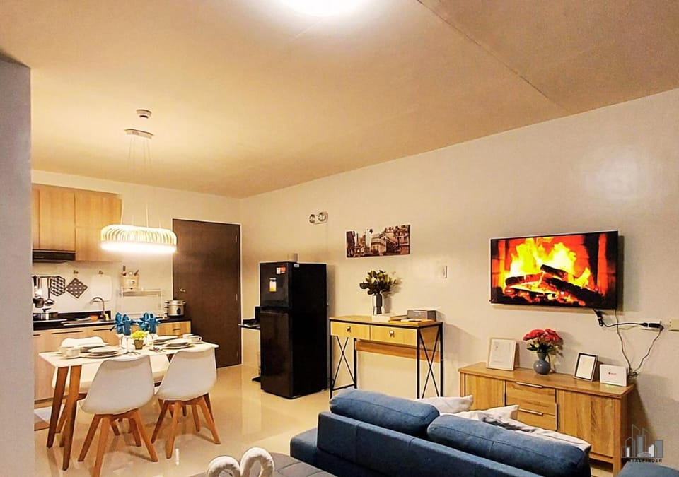 TV and multimedia, Kitchen or kitchenette, Living room, Seating area, Dining area, oven, pet friendly, stove