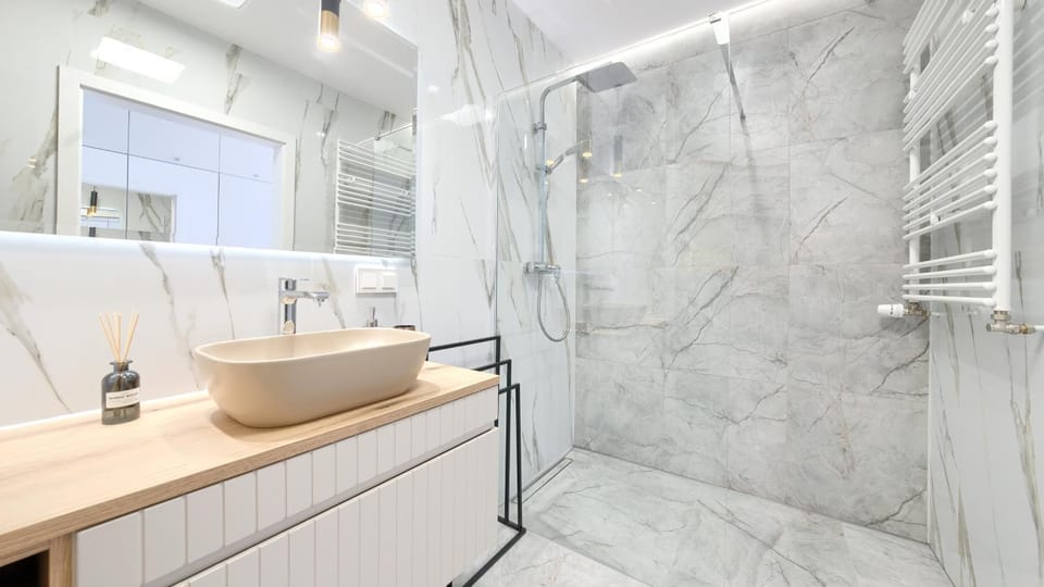 Shower, Bathroom