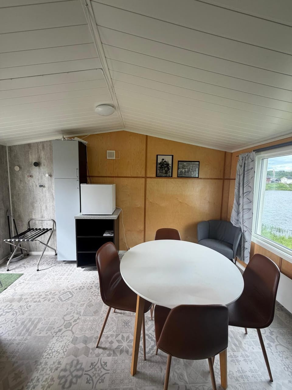 Living room, Garden view, Lake view, heating, internet, wardrobe