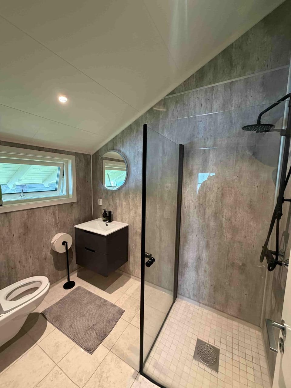 Shower, Toilet, Bathroom