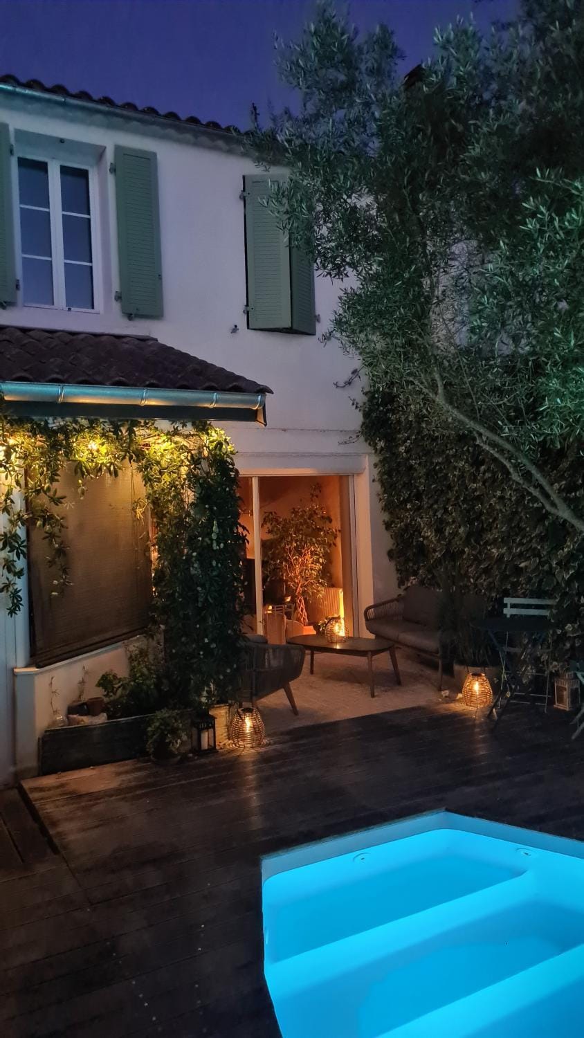 Charmante maison avec piscine près Bordeaux House in Bordeaux
