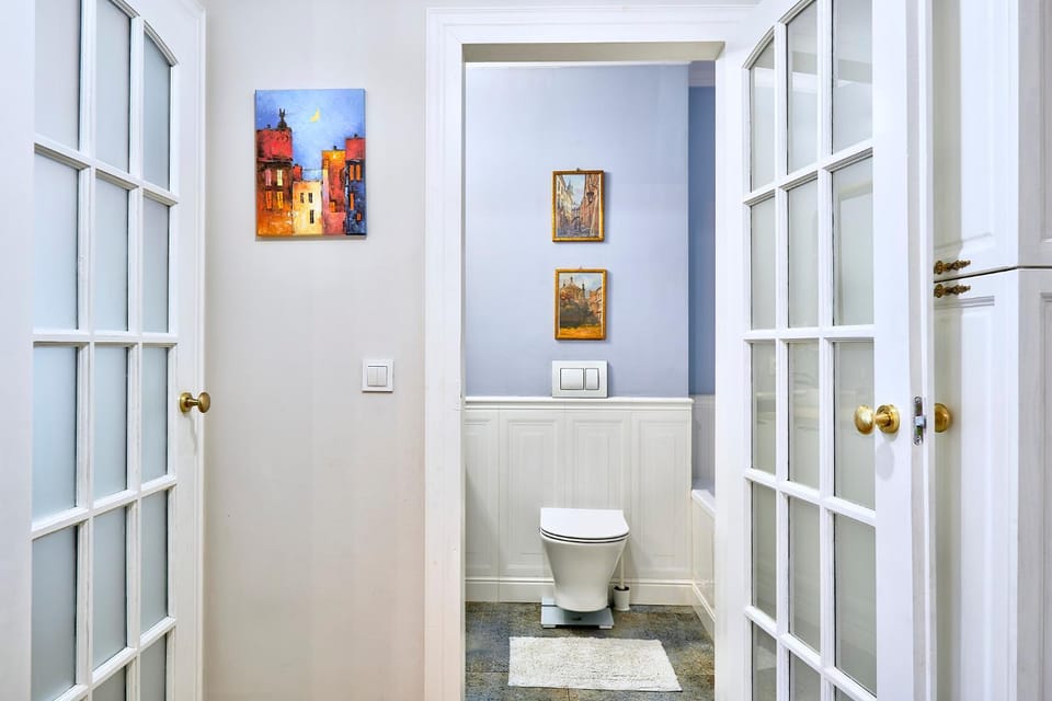 Toilet, Bathroom