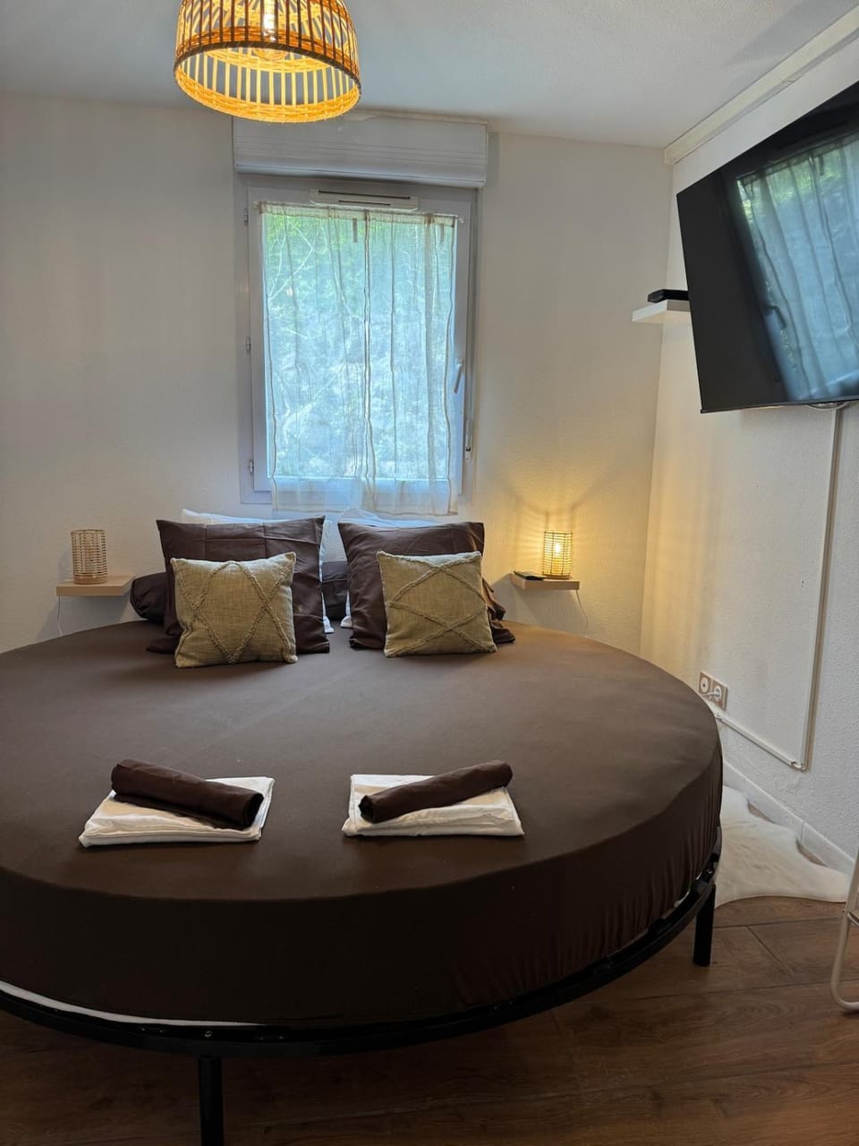 T2, Balneo, sauna, lit rond, jeux arcades, parking Apartment in Occitanie