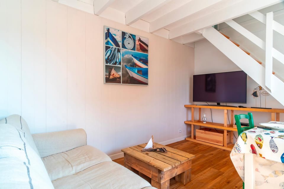 Communal lounge/ TV room, Seating area