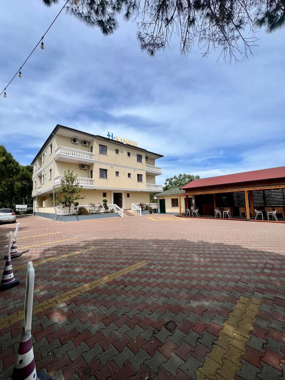 Property building, Day, Parking