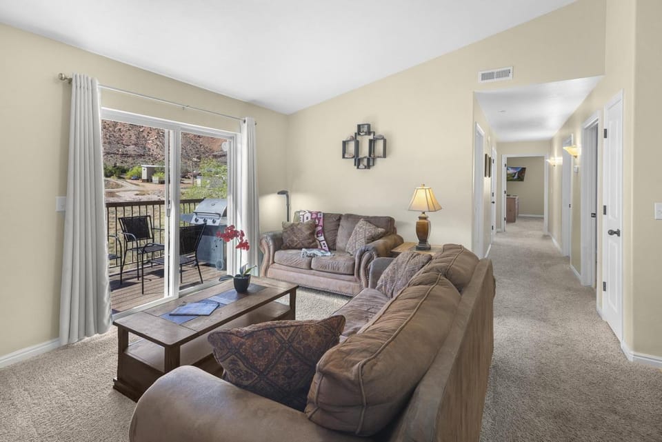 2511 Redcliff Rd 3J House in Utah