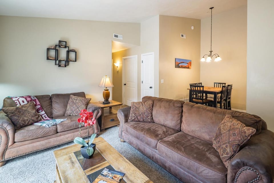 2511 Redcliff Rd 3J House in Utah
