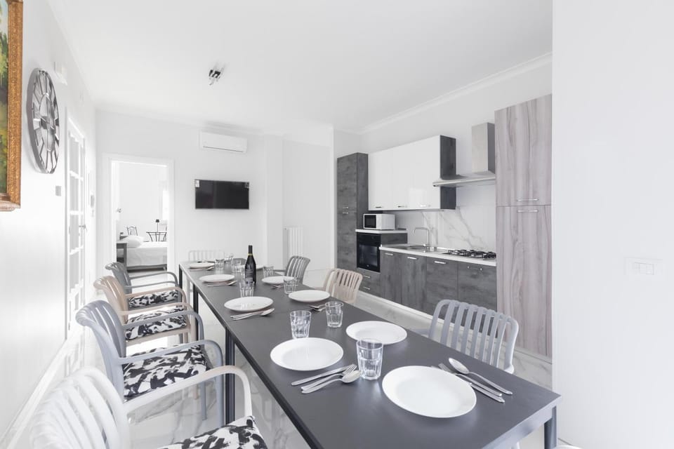 Kitchen or kitchenette, Living room, Dining area, oven, stove