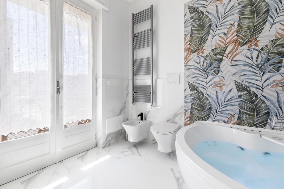 Toilet, Hot Tub, Bathroom, bidet