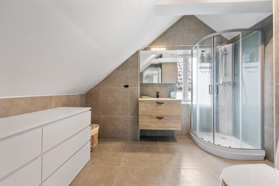 Shower, Bathroom