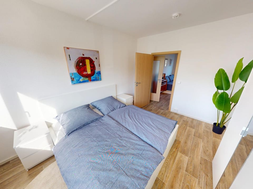 Bed, Photo of the whole room, Bedroom, wardrobe