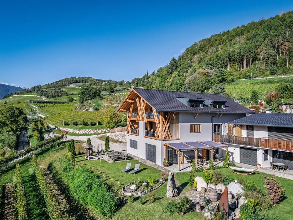 Property building, Natural landscape, Garden