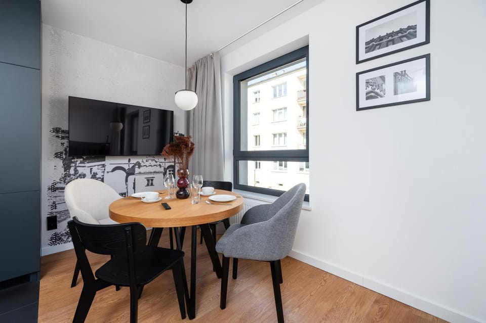 Kitchen or kitchenette, Living room, Dining area, Bath, dishwasher, washing machine