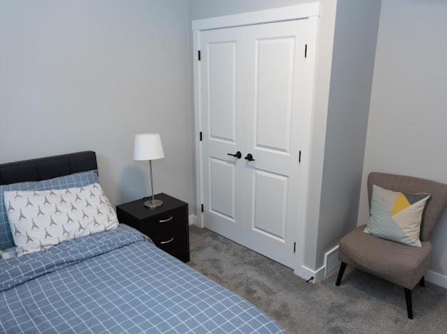 Bed, Photo of the whole room, Bedroom, wardrobe