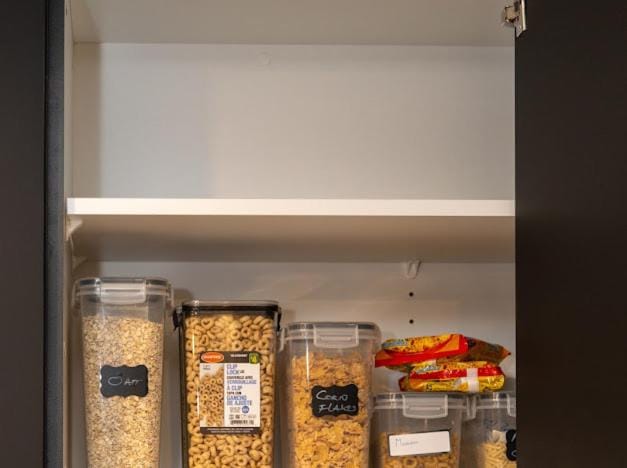 Kitchen or kitchenette, Food and drinks, Food