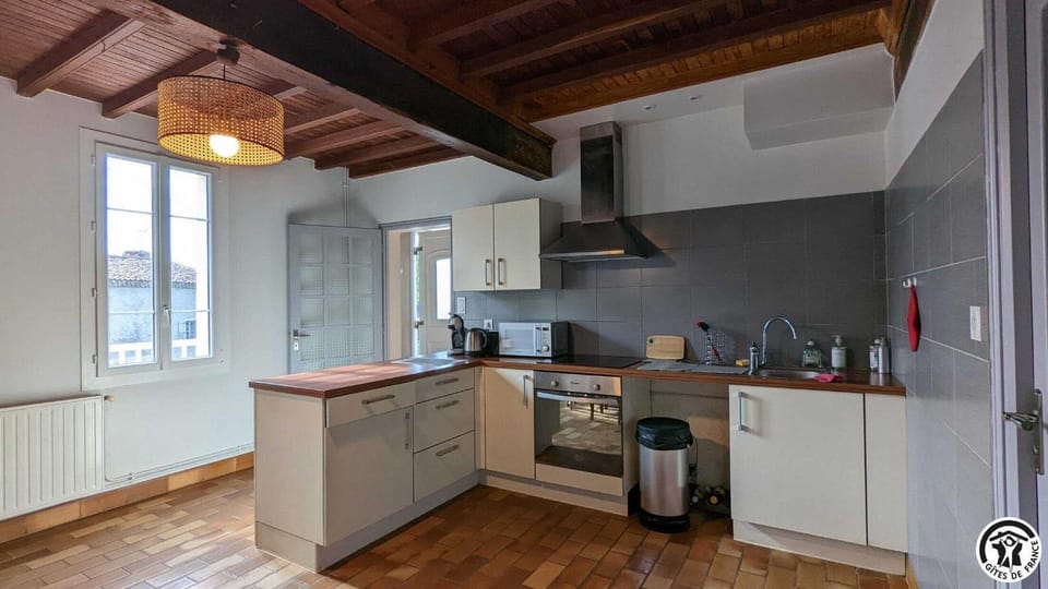 La bâtisse du donjon House in Occitanie