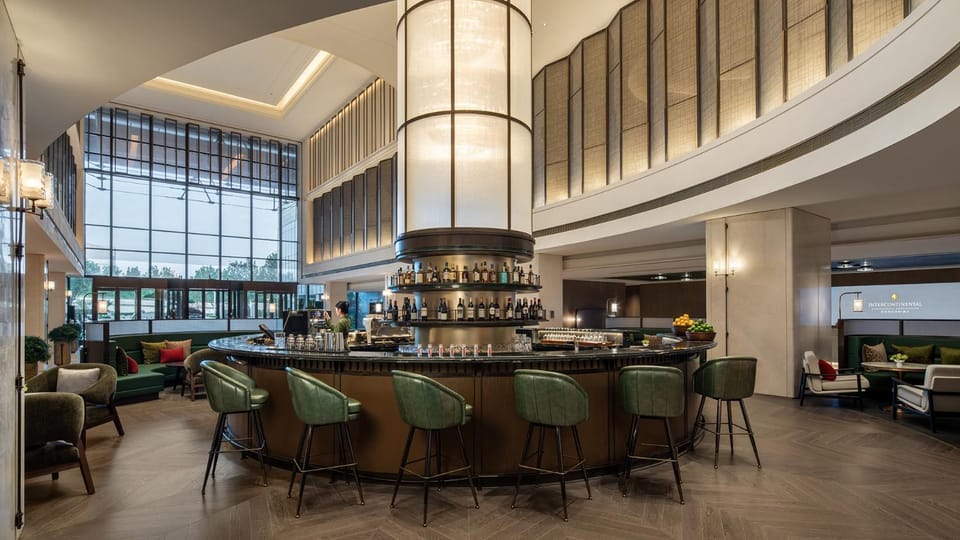 Restaurant/places to eat, Lobby or reception