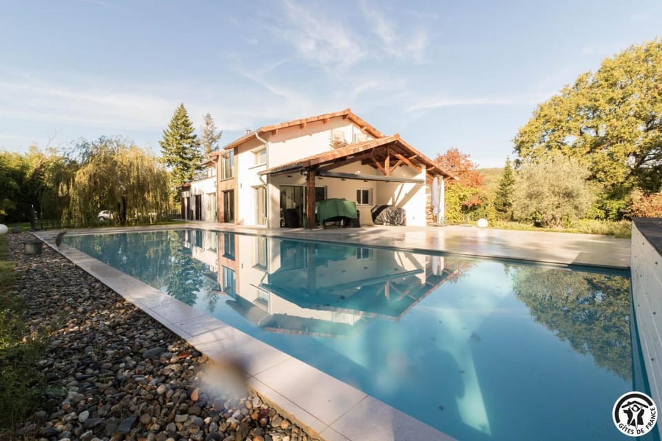 Villa la sauzière House in Occitanie