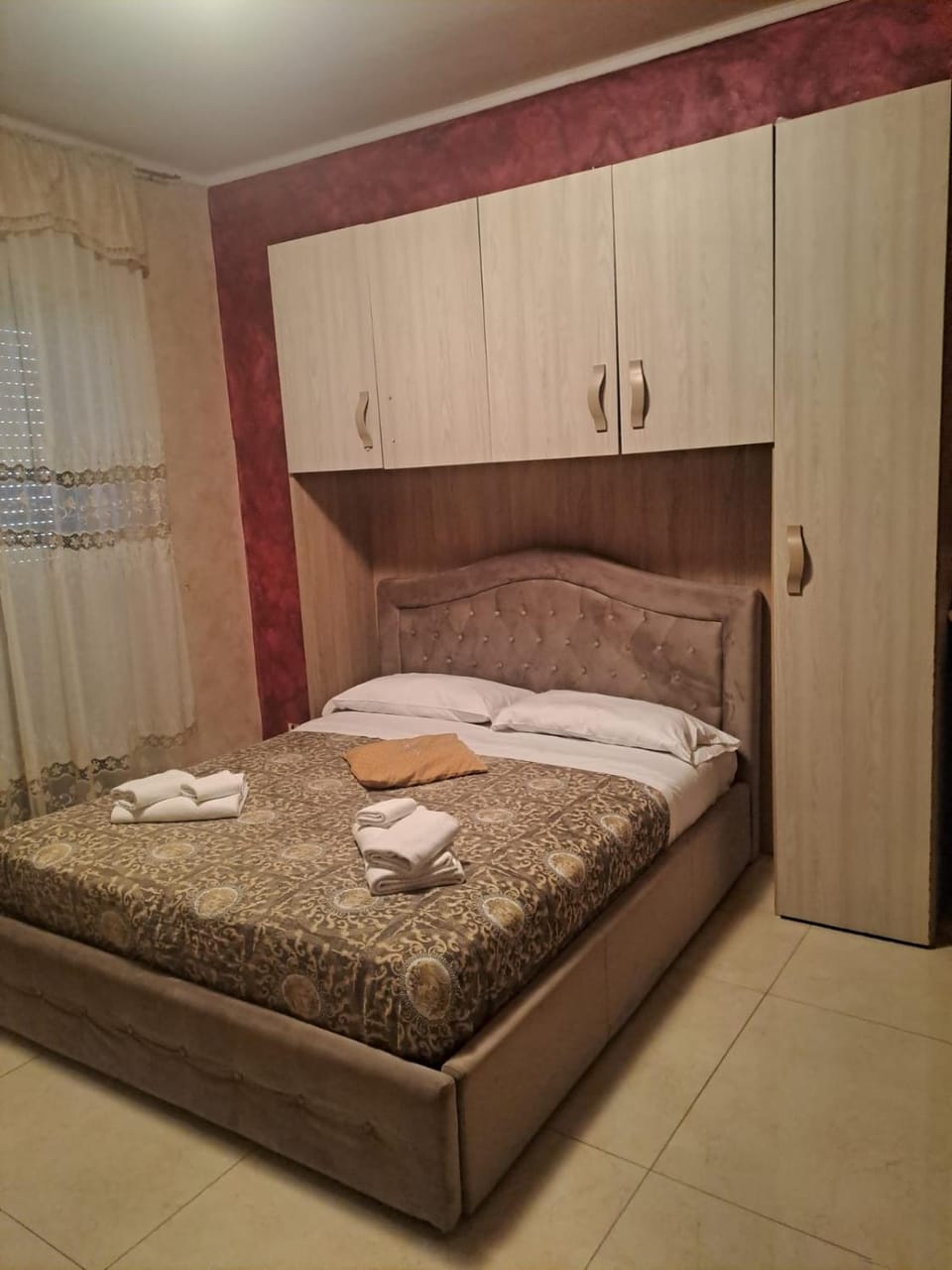 Bed, Photo of the whole room, Bedroom, towels, wardrobe