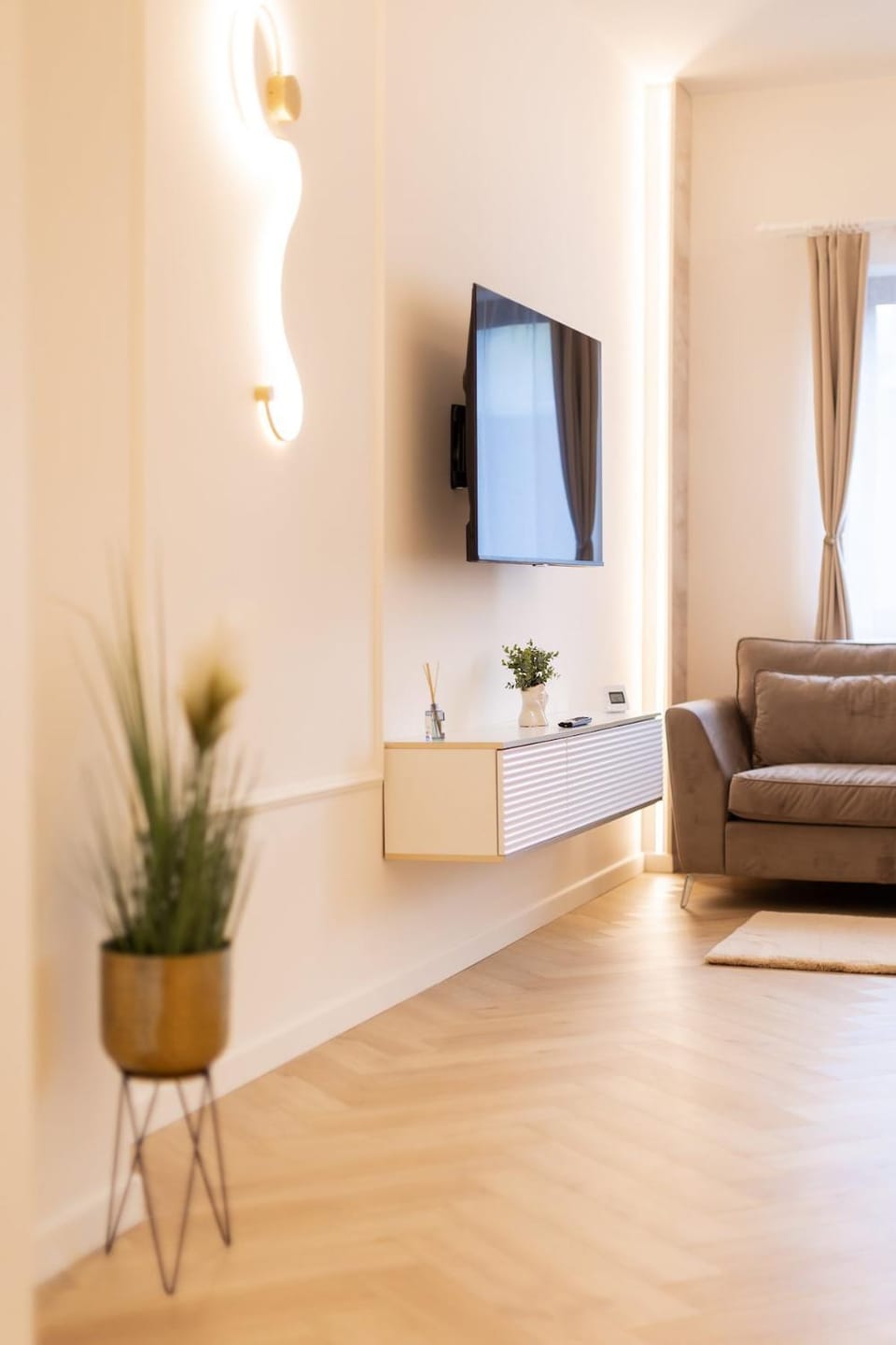TV and multimedia, Living room