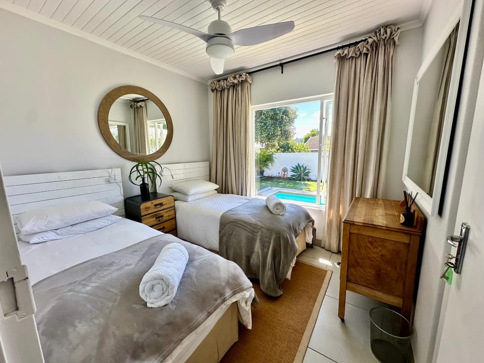 Pletts Seaside Gem House in Plettenberg Bay