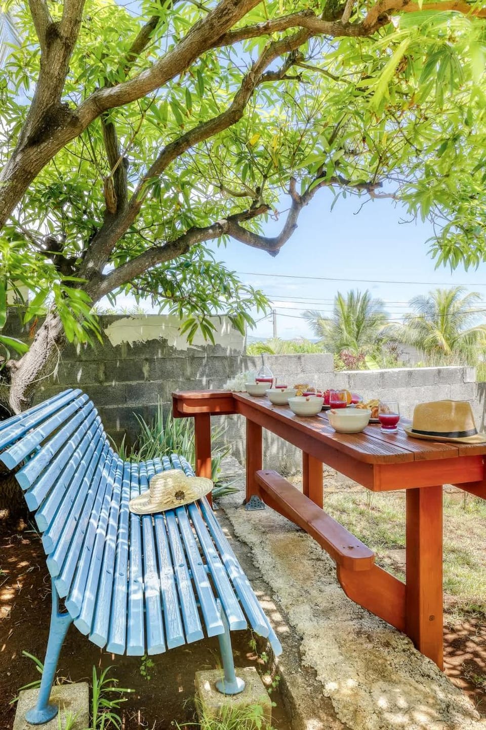 Garden, Dining area