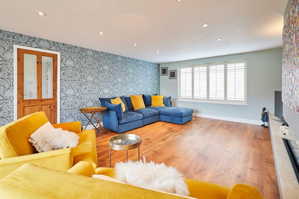 TV and multimedia, Living room, Seating area