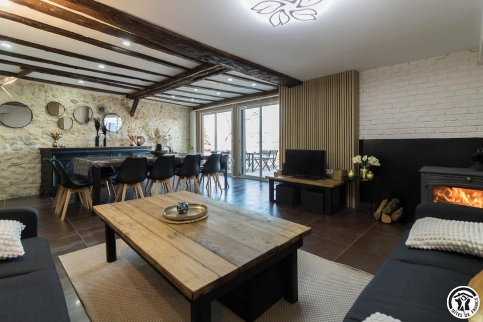 Le gîte du besson House in Occitanie