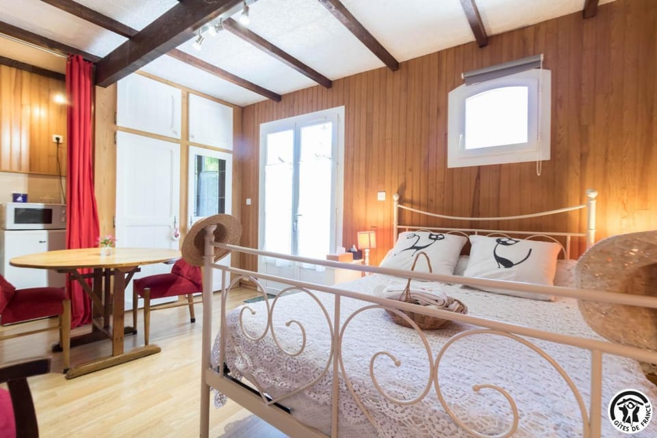 La chambre del pais Bed and Breakfast in Occitanie