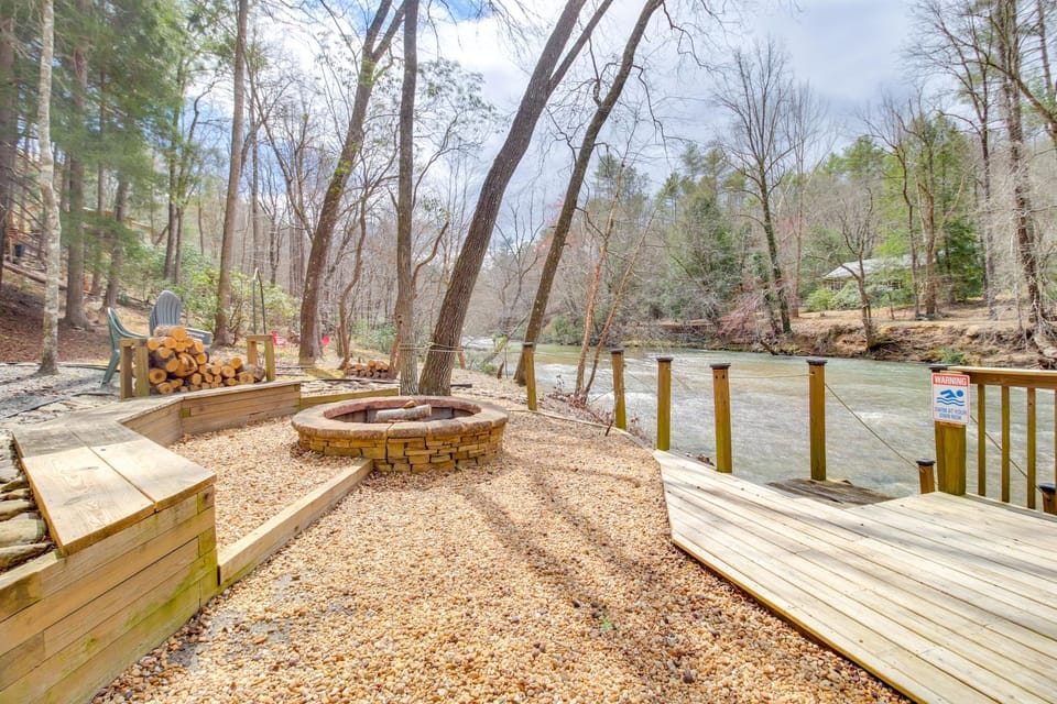 Game Room & Fire Pit: Riverfront Home in Ellijay! House in East Ellijay