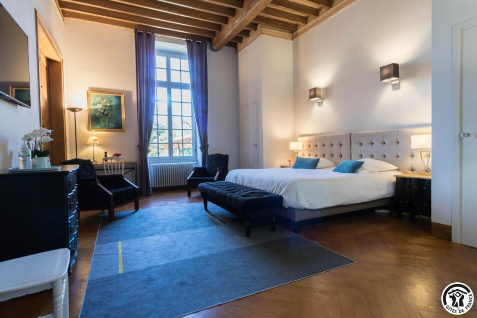 Chambres d'hôtes de montcausson Bed and Breakfast in Occitanie
