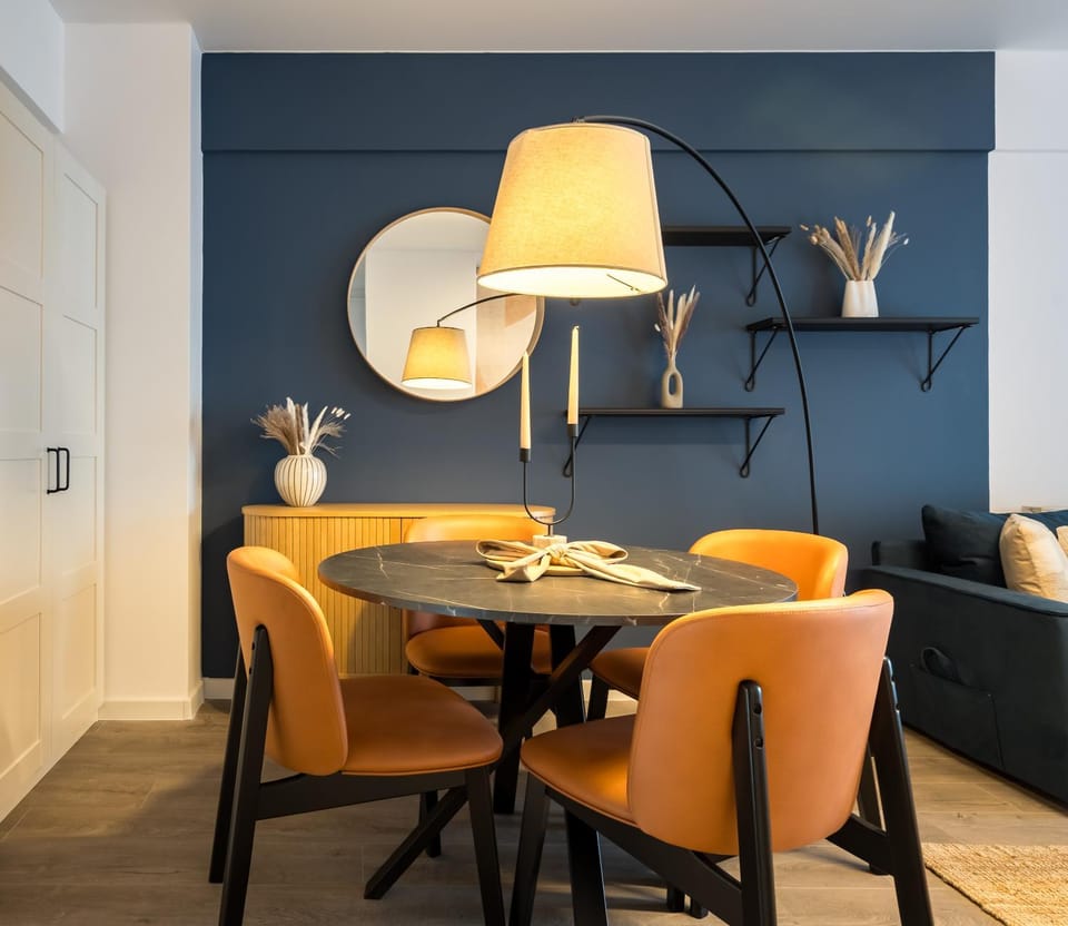 Living room, Seating area, Dining area
