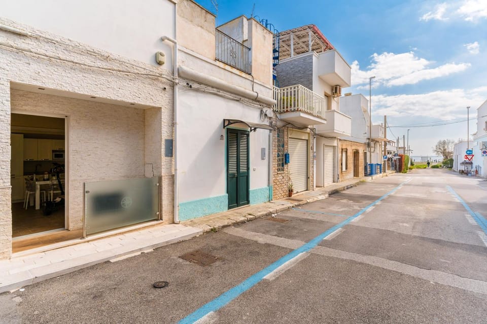 Property building, Neighbourhood, Street view
