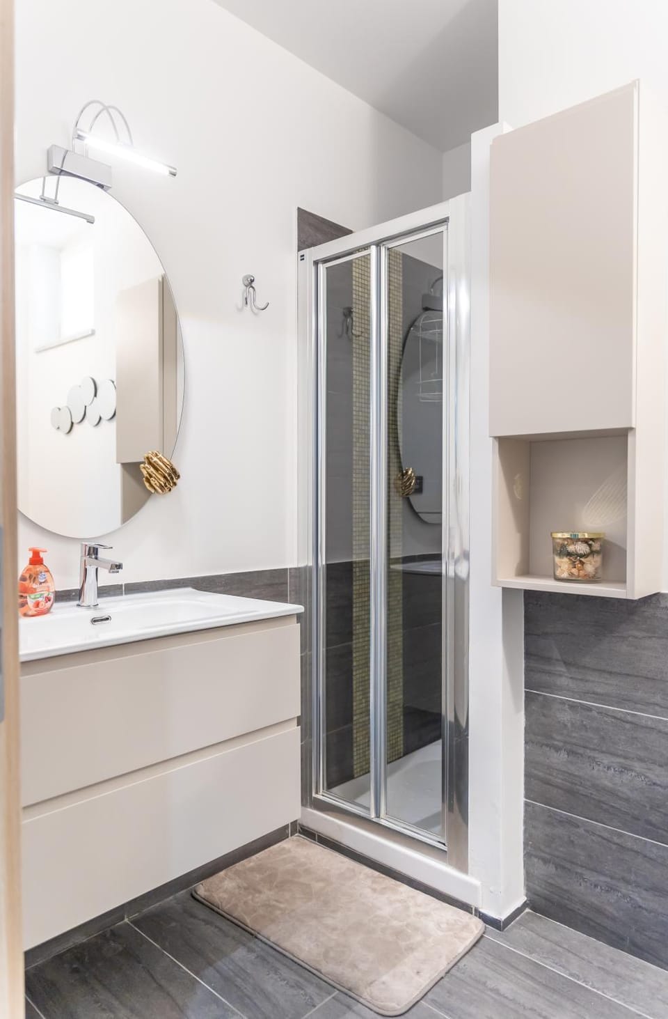 Shower, Bathroom
