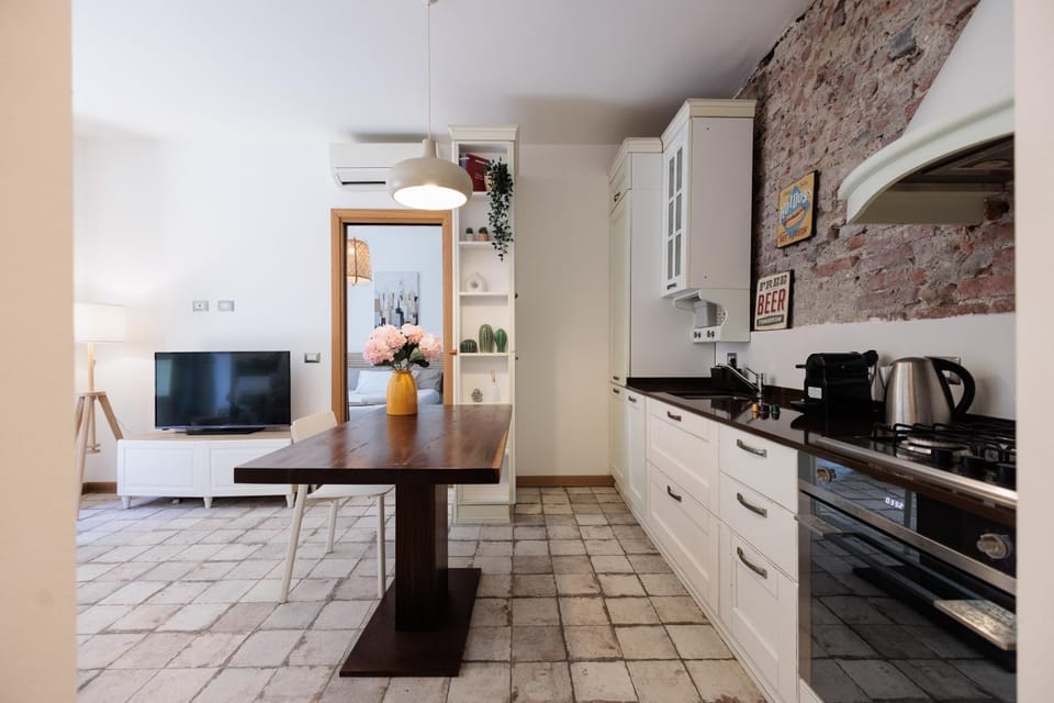 Urban House - Darsena Home Navigli Milan Center Apartment in Milan