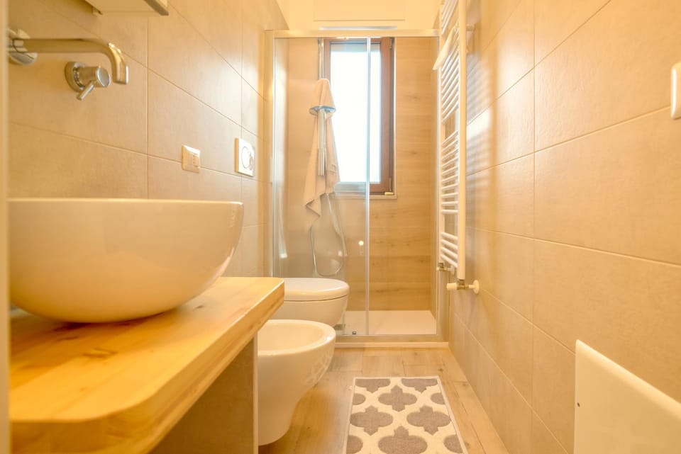 Shower, Toilet, Bathroom, bidet