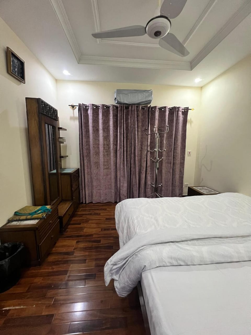 Bed, Photo of the whole room, Bedroom, wardrobe, air conditioner
