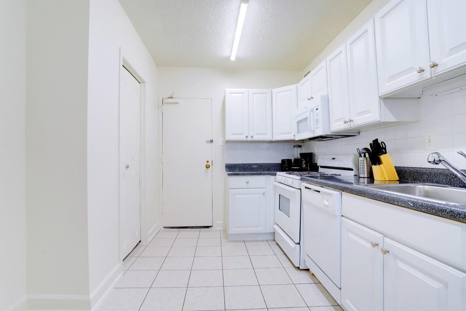 dishwasher, microwave, oven, stove, toaster, kitchen