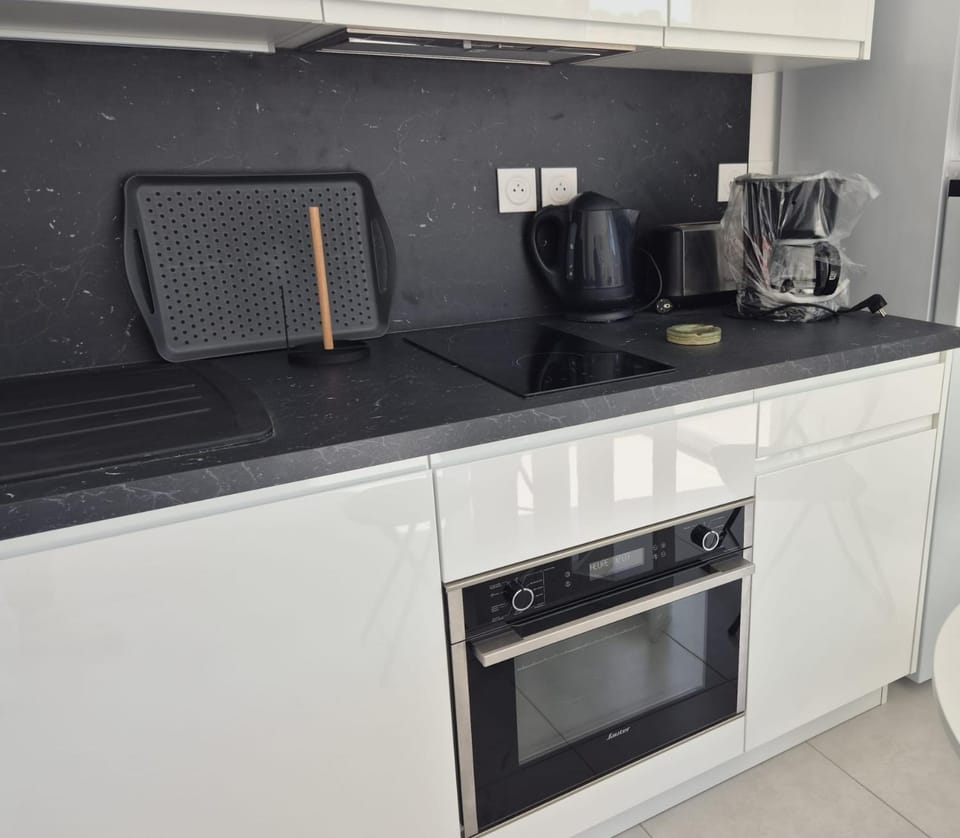 Apartment with terrace near the beach Apartment in Cavalaire-sur-Mer