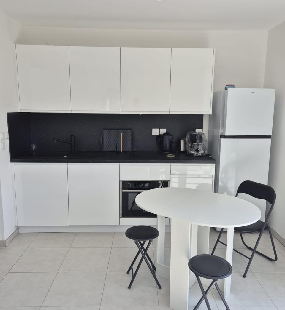 Apartment with terrace near the beach Apartment in Cavalaire-sur-Mer
