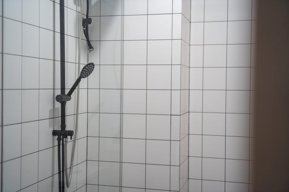 全新现代风格 魅力泳池公寓 Apartment in Kamala