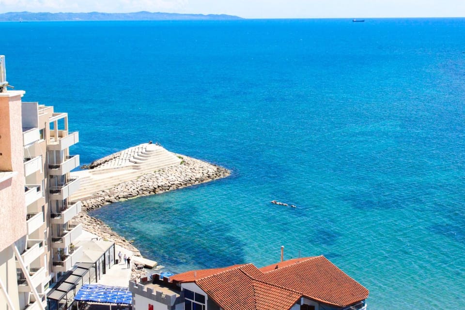Casa del Mar - First Line Sea view Vollga Apartment in Europe