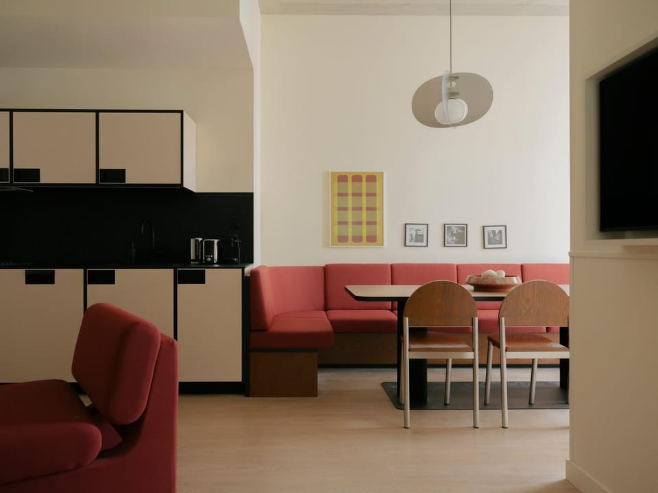 Dining area, kitchen