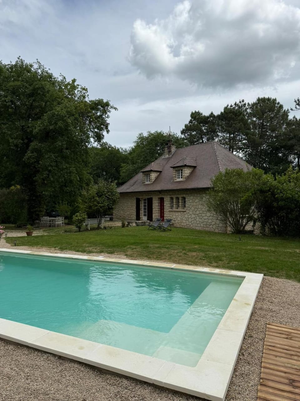 Property building, Swimming pool