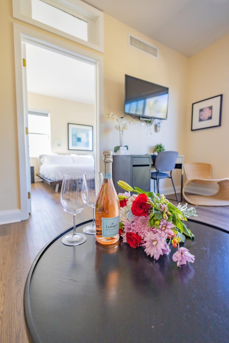 Amazing 1 Bedroom with Rooftop Pool D309 Apartment in Flamingo Lummus