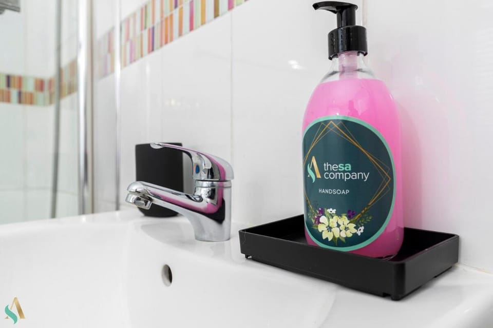 Eton House - TSAC Apartment in England