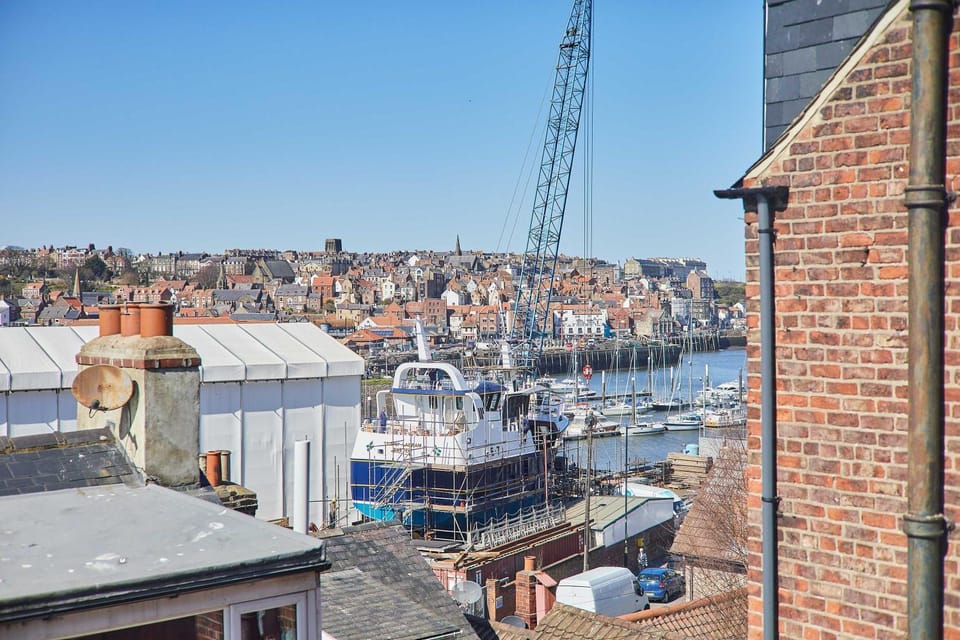 Property building, City view