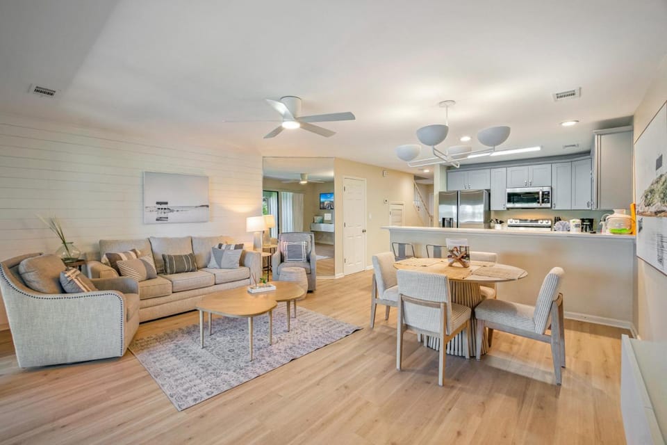 Seascape Boardwalk Villa 277 House in Miramar Beach