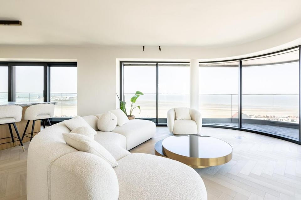 Unique penthouse with sublime sea views Apartment in Knokke-Heist
