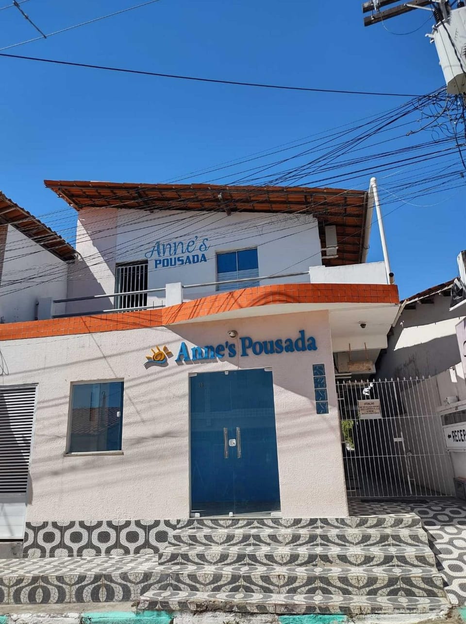 Facade/entrance